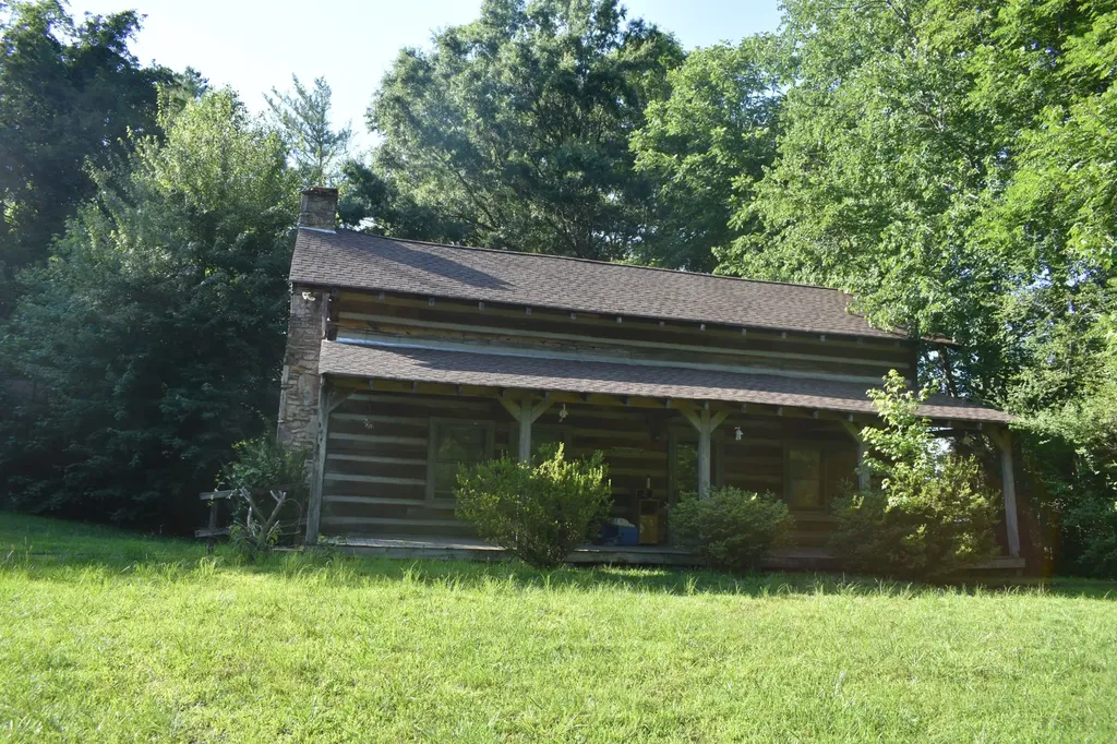 1835 Friendship Lane Cookeville TN 38501