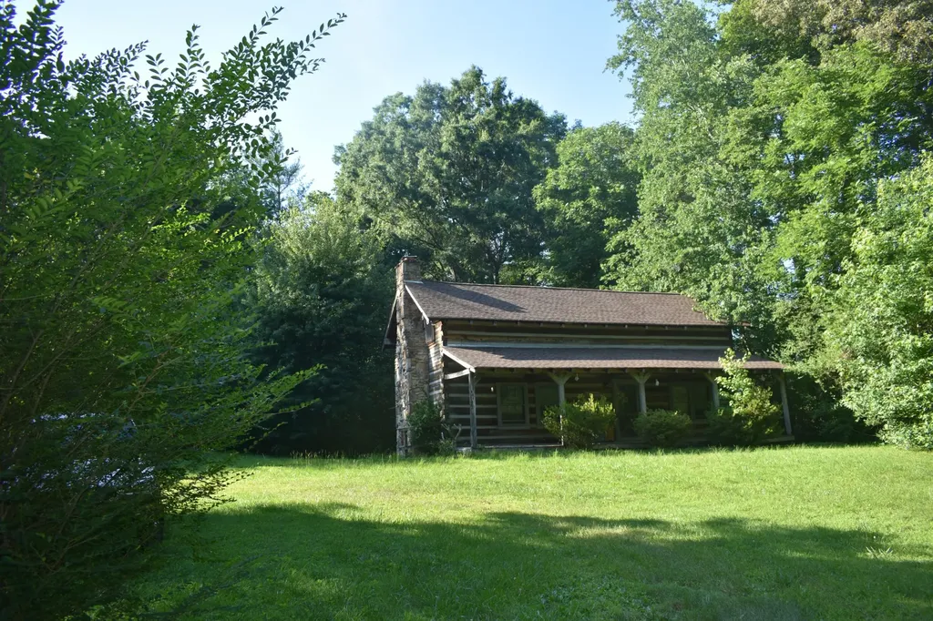 1835 Friendship Lane Cookeville TN 38501