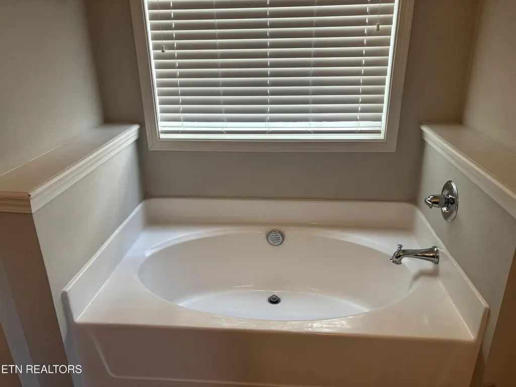 12616 Hartsfield Lane Knoxville TN 37922