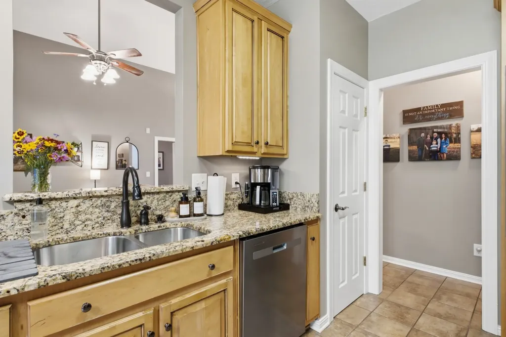 125 N Maple Ridge Lane Goodlettsville TN 37072