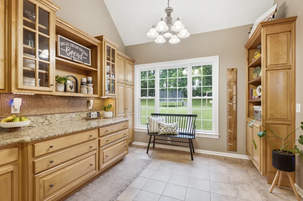125 N Maple Ridge Lane Goodlettsville TN 37072