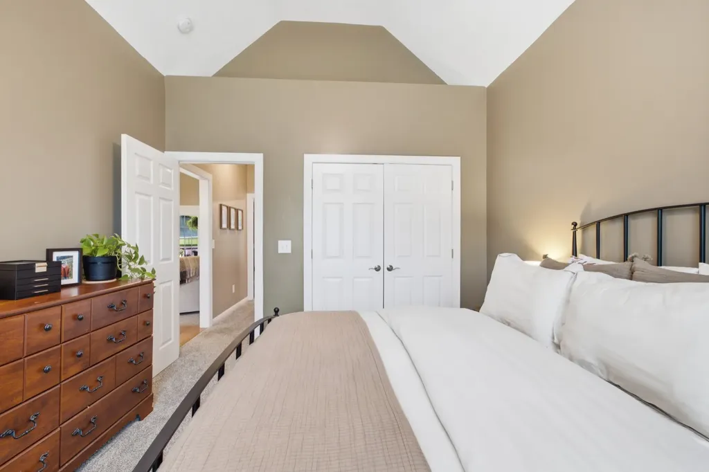 125 N Maple Ridge Lane Goodlettsville TN 37072