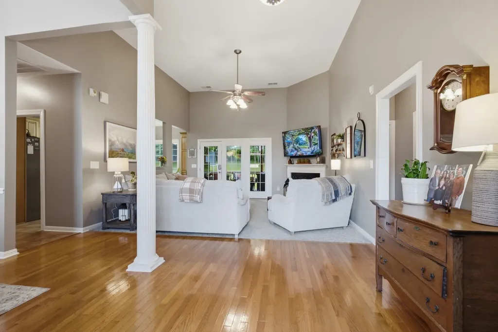 125 N Maple Ridge Lane Goodlettsville TN 37072