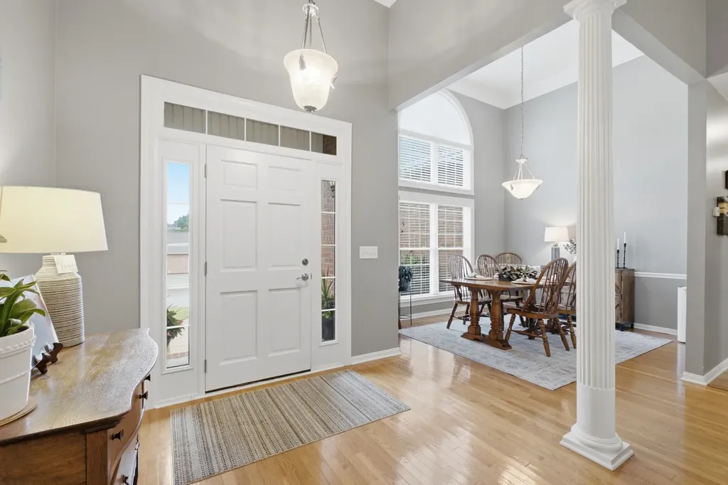 125 N Maple Ridge Lane Goodlettsville TN 37072