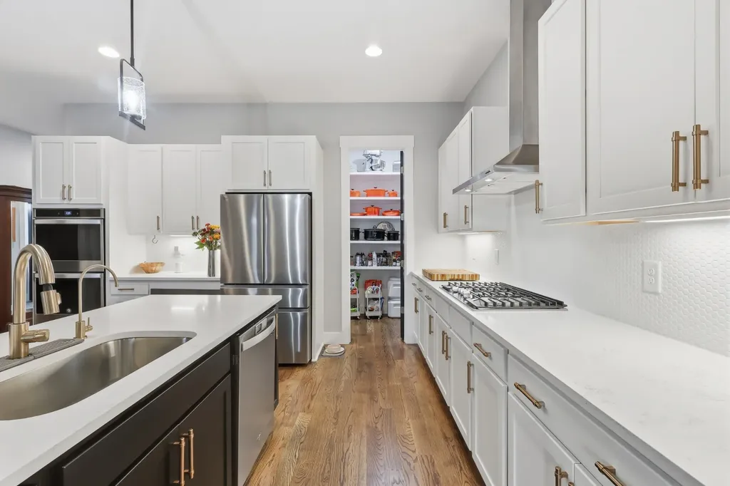 1016 13th Ave, S Nashville TN 37212