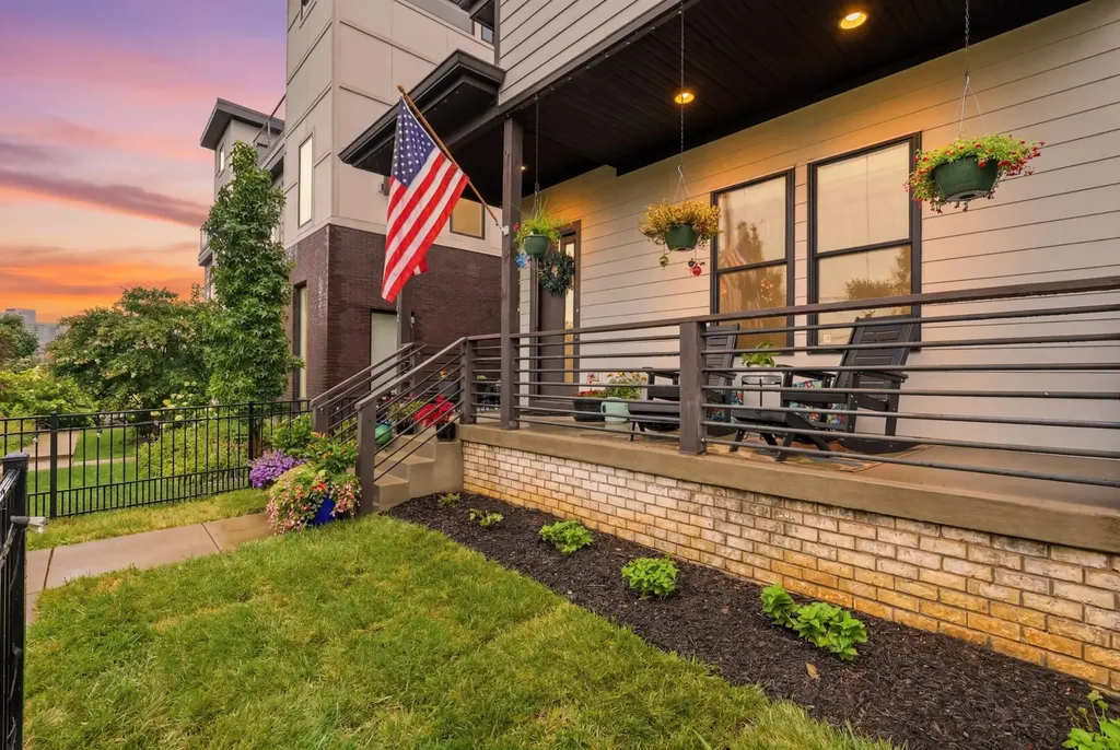 1016 13th Ave, S Nashville TN 37212
