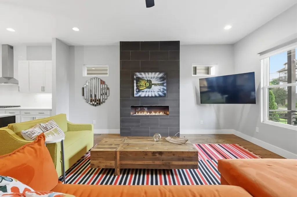 1016 13th Ave, S Nashville TN 37212