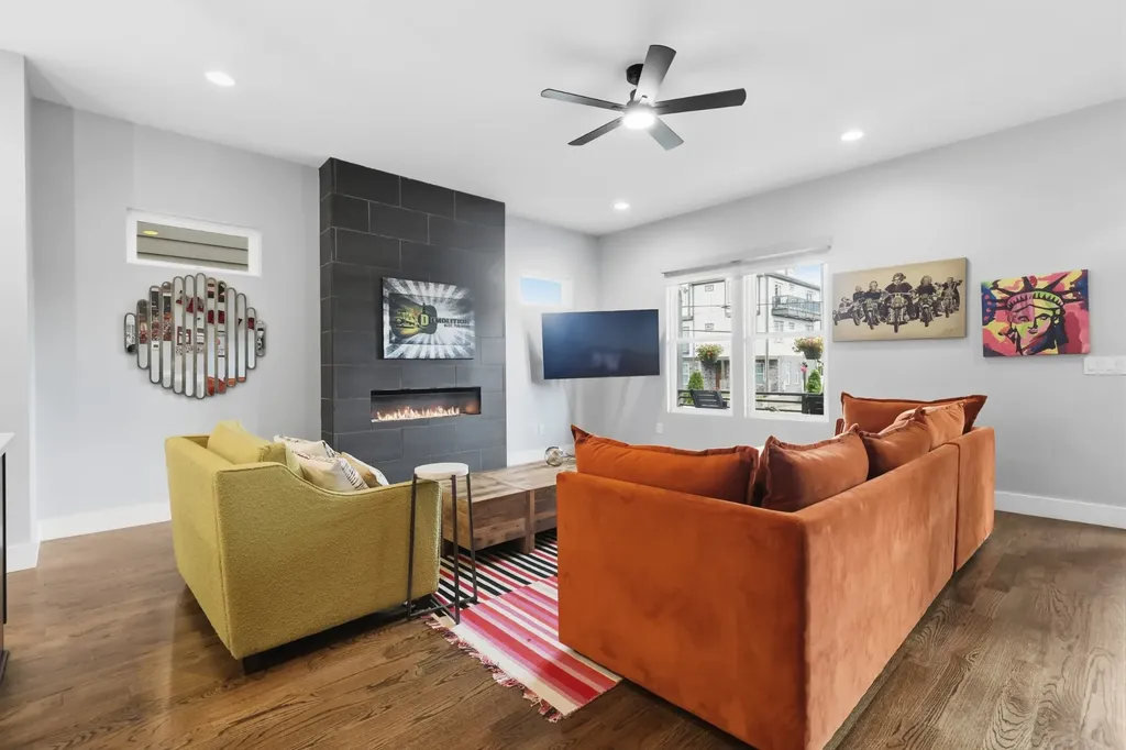 1016 13th Ave, S Nashville TN 37212