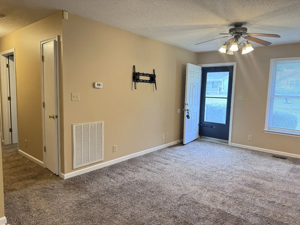 357 Erie Drive Clarksville TN 37040