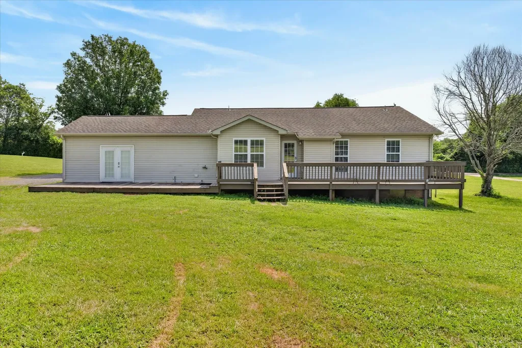 1141 Old Mack Road Clarksville TN 37040