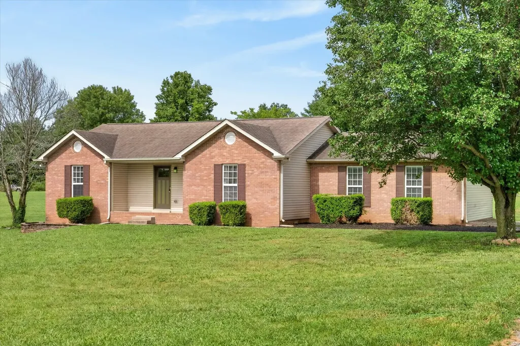 1141 Old Mack Road Clarksville TN 37040