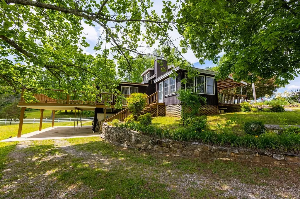 5330 Sparta Highway Rock Island TN 38581