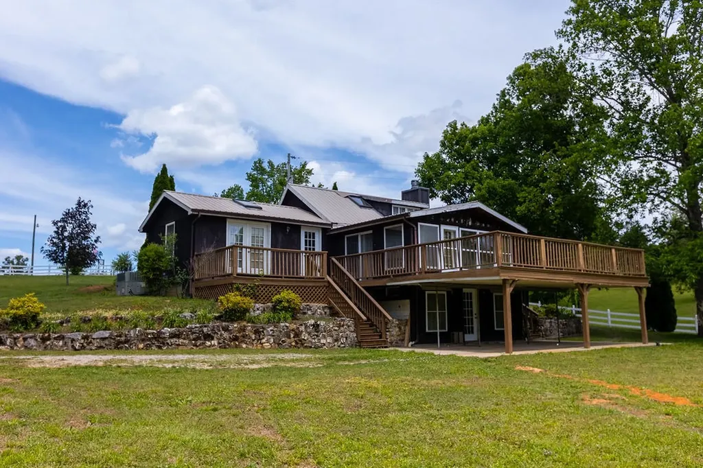 5330 Sparta Highway Rock Island TN 38581