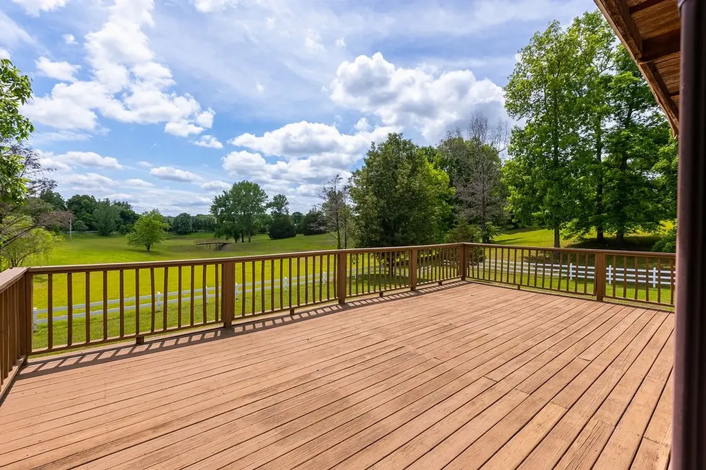 5330 Sparta Highway Rock Island TN 38581