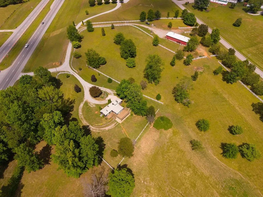 5330 Sparta Highway Rock Island TN 38581