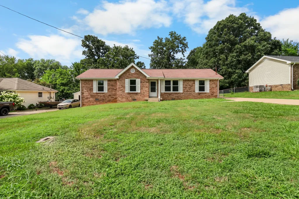 931 Poppy Drive Clarksville TN 37042