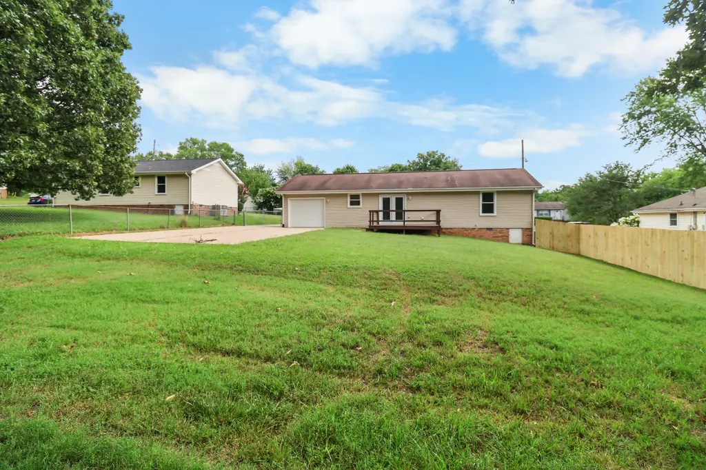 931 Poppy Drive Clarksville TN 37042