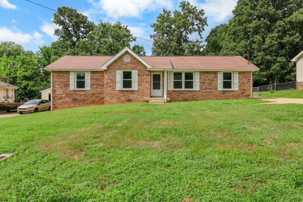 931 Poppy Drive Clarksville TN 37042