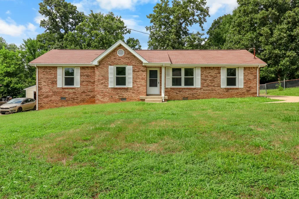 931 Poppy Drive Clarksville TN 37042