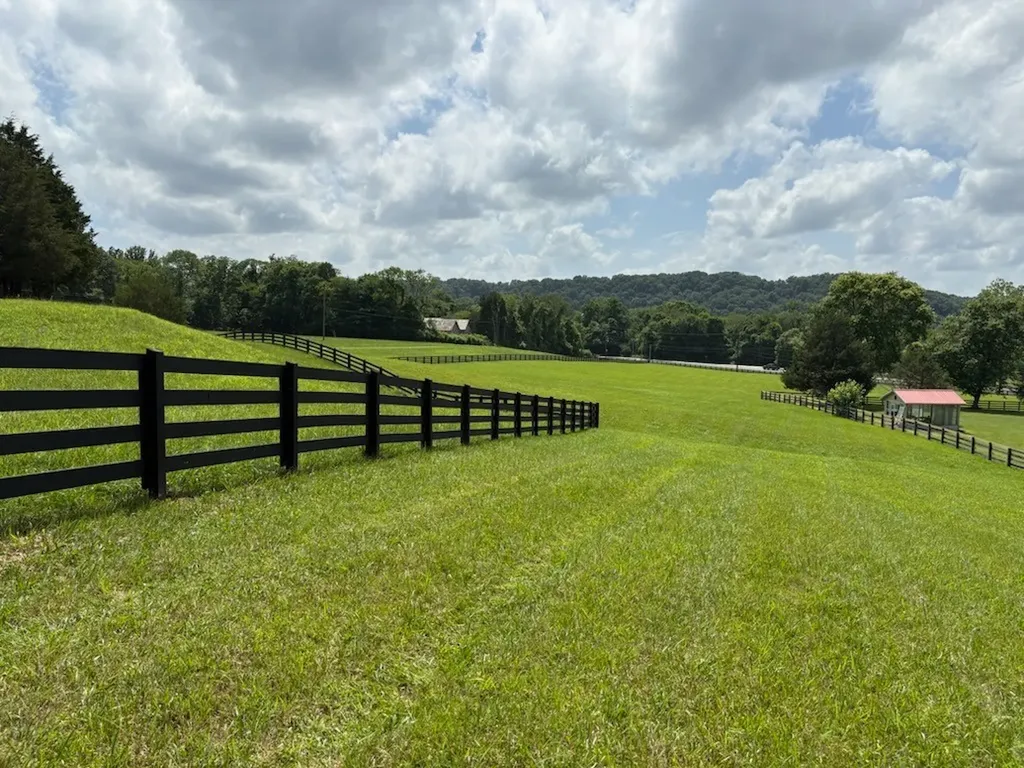 9157 Highway 100 Nashville TN 37221