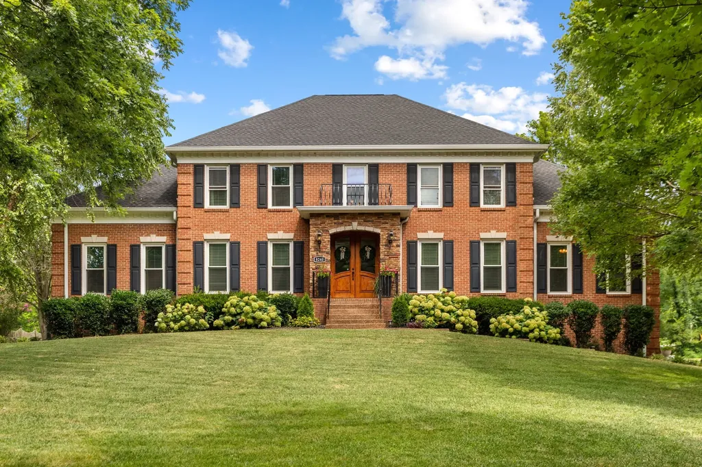 8240 Moores Lane Brentwood TN 37027