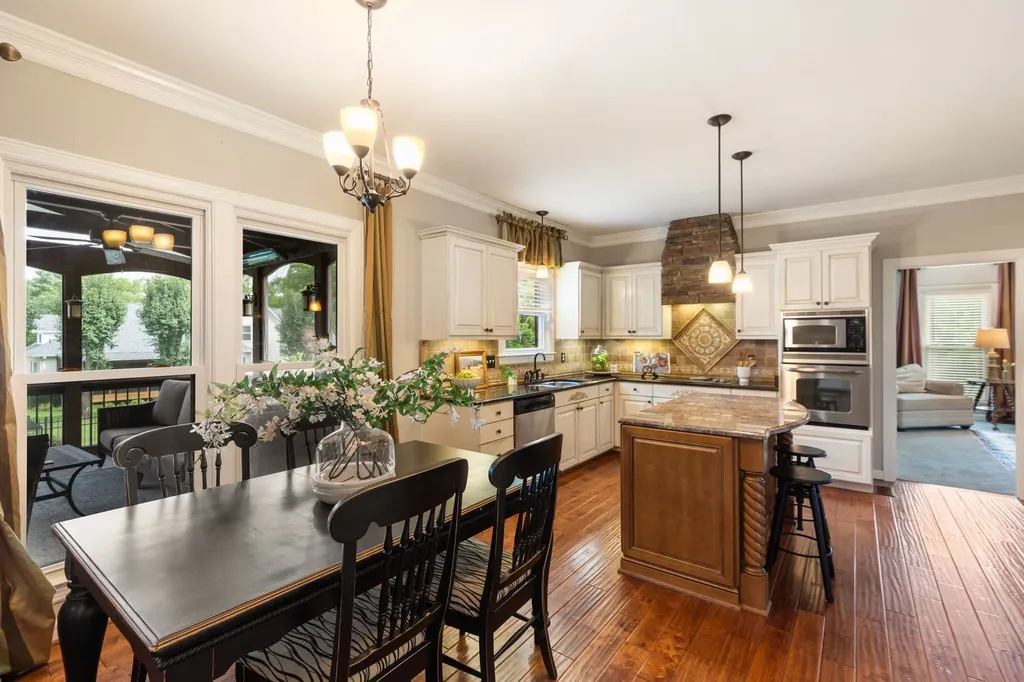 8240 Moores Lane Brentwood TN 37027