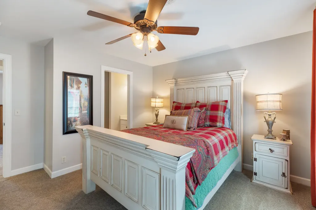 8240 Moores Lane Brentwood TN 37027