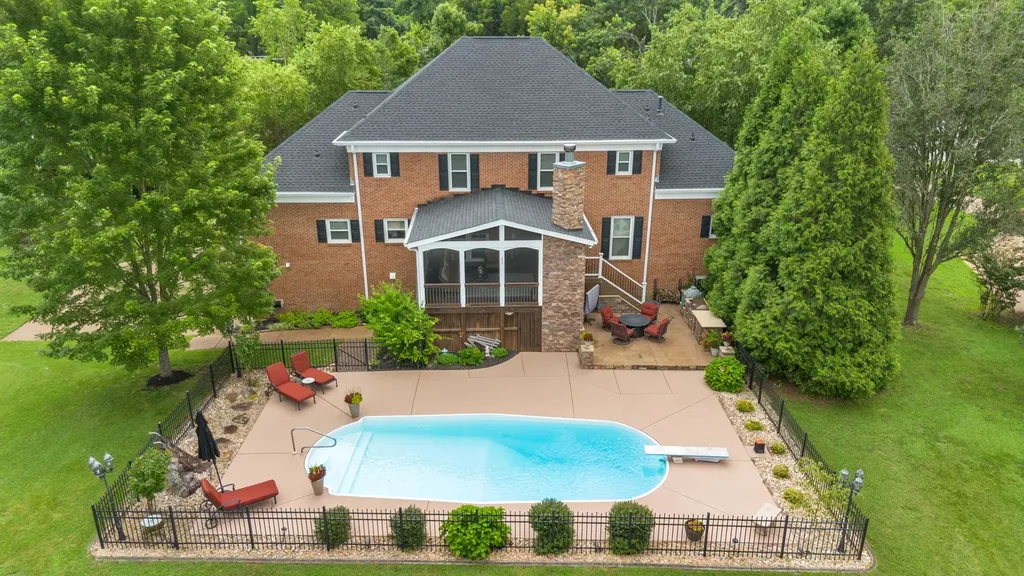 8240 Moores Lane Brentwood TN 37027