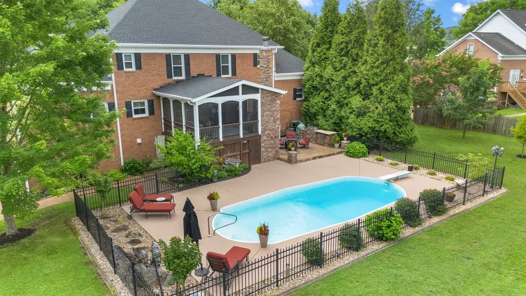 8240 Moores Lane Brentwood TN 37027