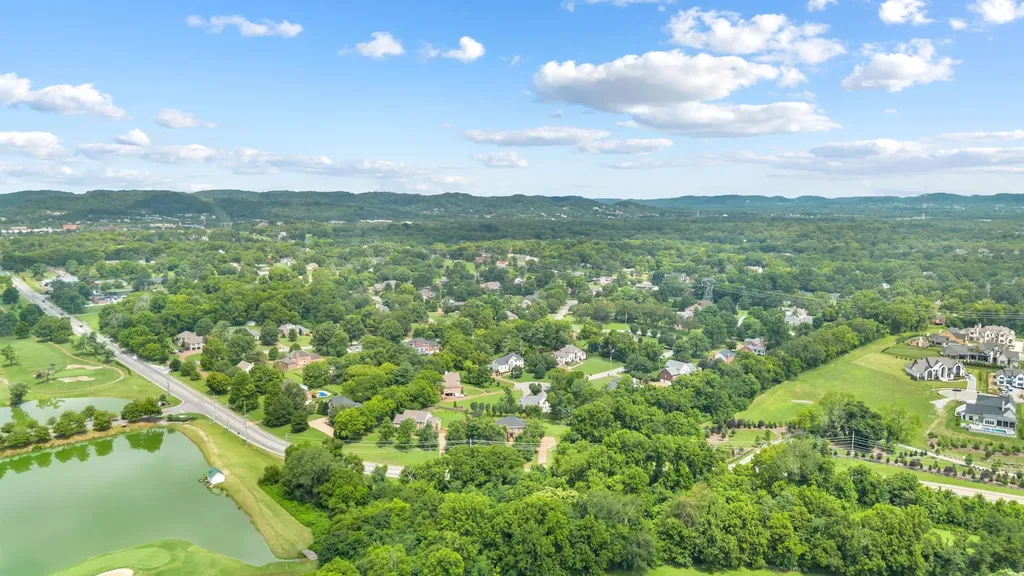 8240 Moores Lane Brentwood TN 37027