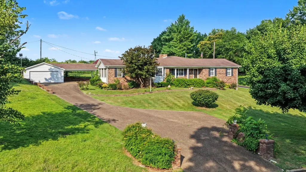 530 S Main Street Adairville KY 42202