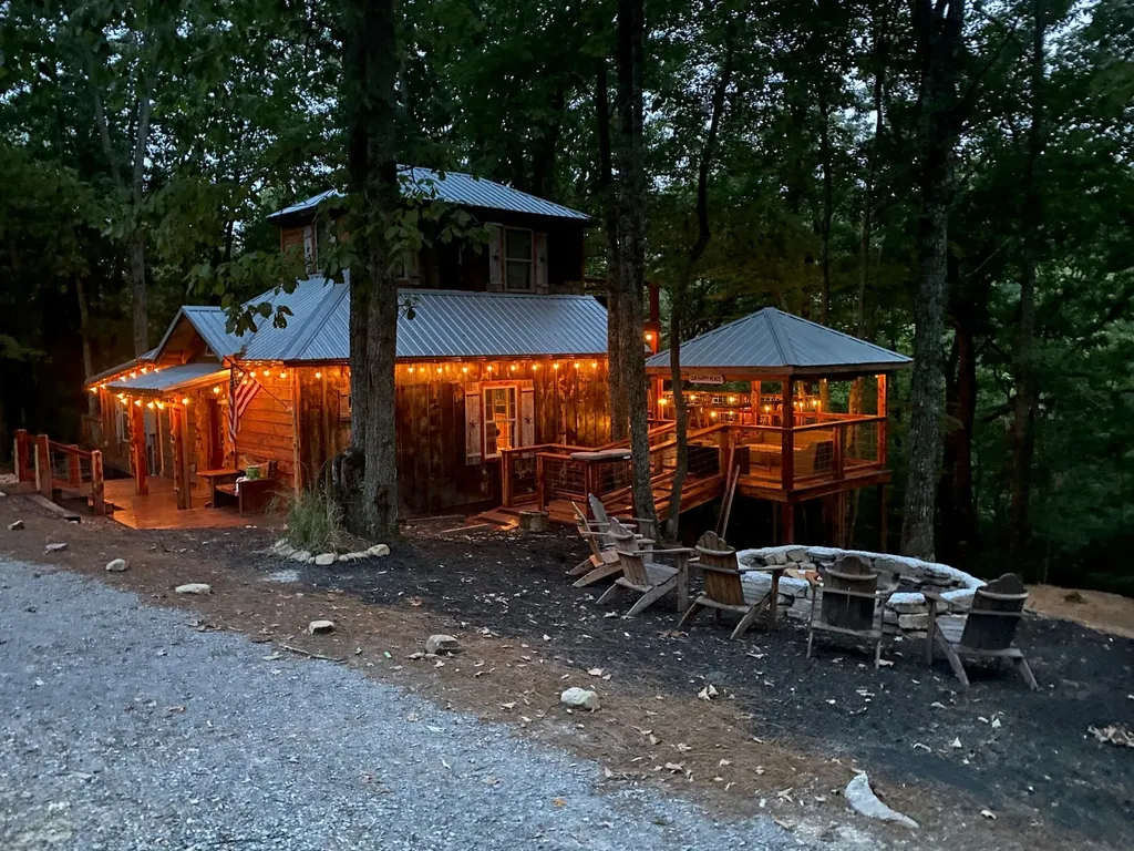 200 Jennifer Lane Dowelltown TN 37059
