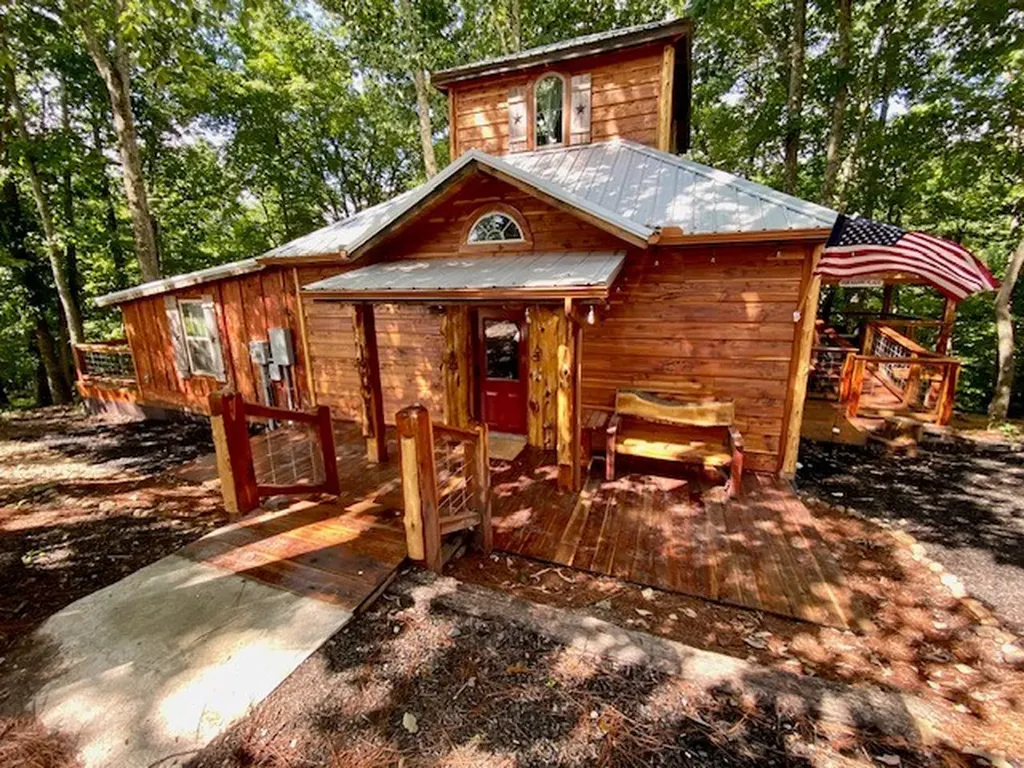 200 Jennifer Lane Dowelltown TN 37059
