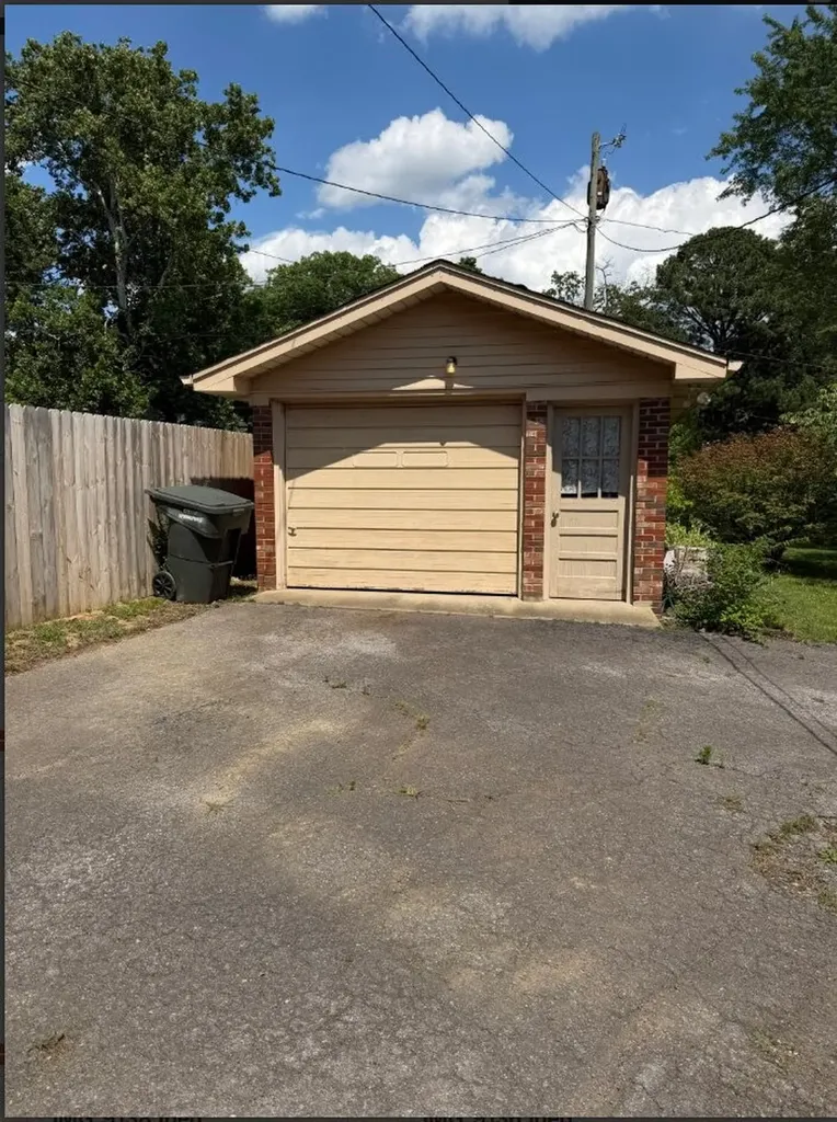 202 Pleasant Hill Drive Springfield TN 37172