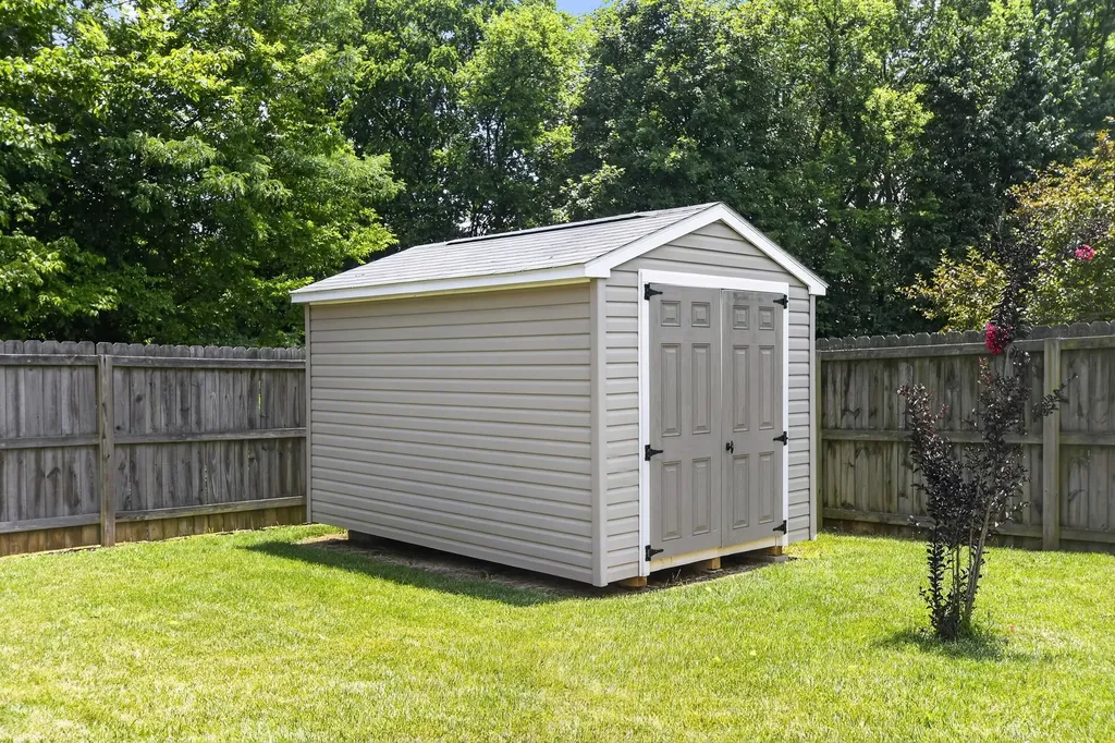 3721 Gray Fox Drive Clarksville TN 37040