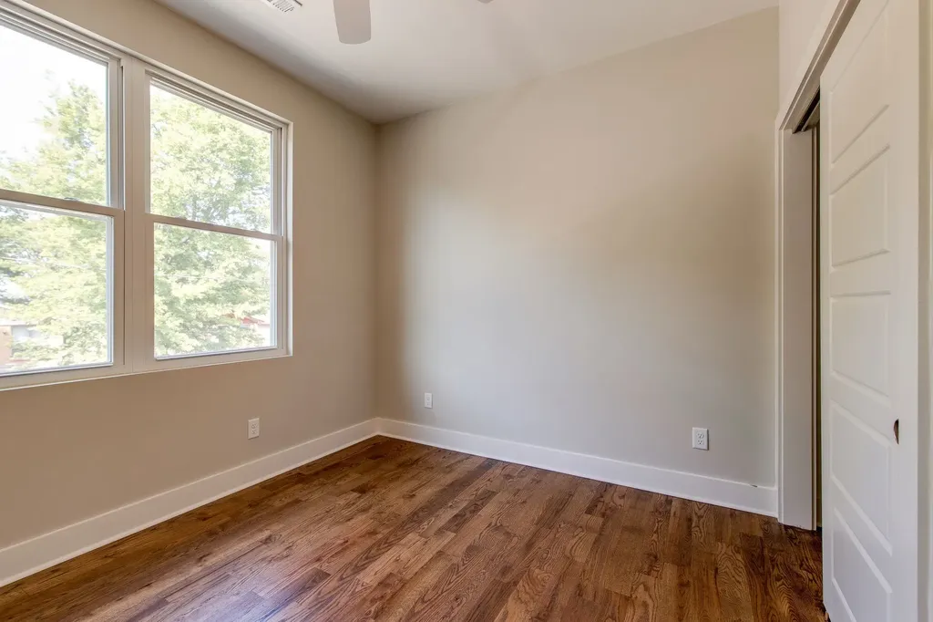 2214 14th Avenue N Nashville TN 37208