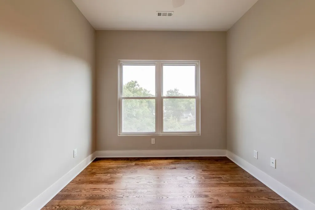 2214 14th Avenue N Nashville TN 37208