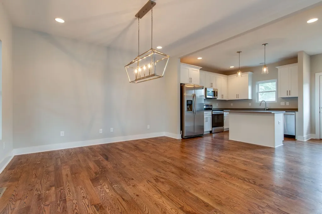 2214 14th Avenue N Nashville TN 37208