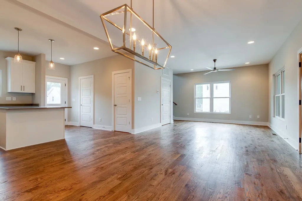 2214 14th Avenue N Nashville TN 37208