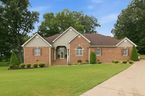 1305 Oakbrook Drive Paris TN 38242