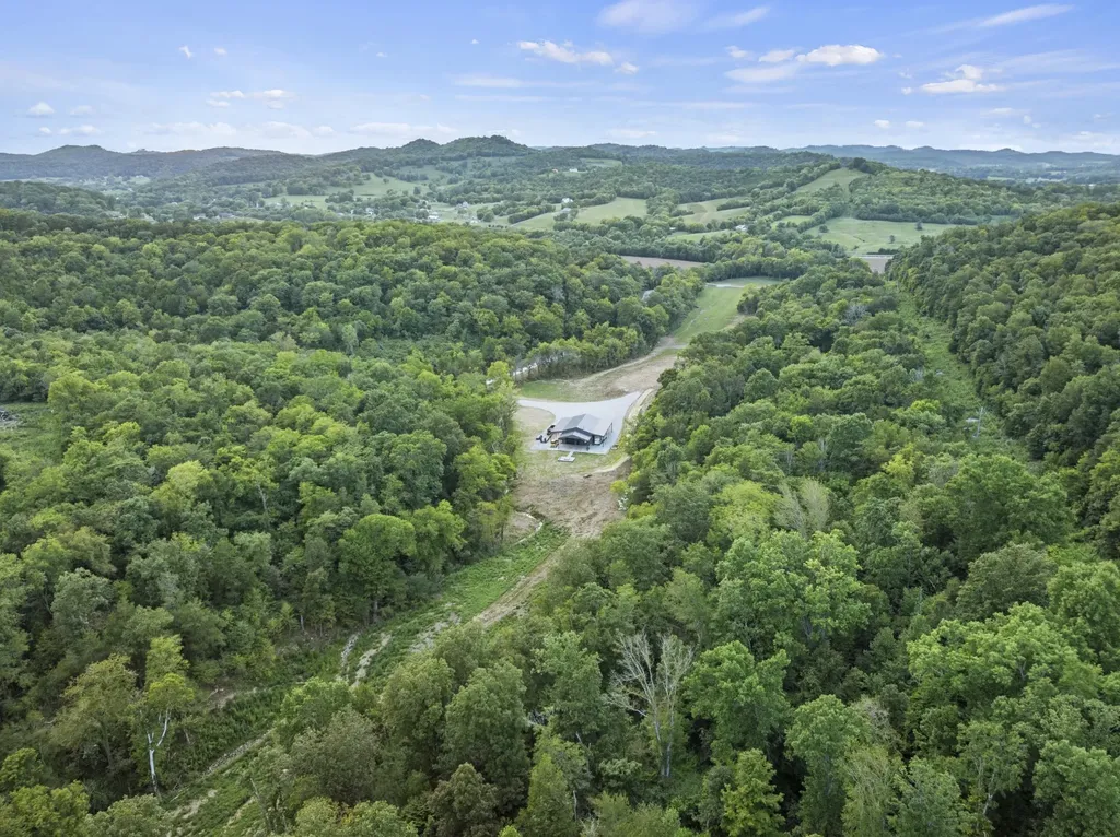 215 Hickman Creek Road S Hickman TN 38567