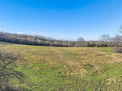 215 Hickman Creek Road S Hickman TN 38567