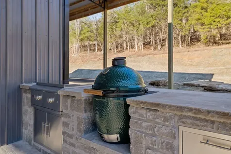 215 Hickman Creek Road S Hickman TN 38567