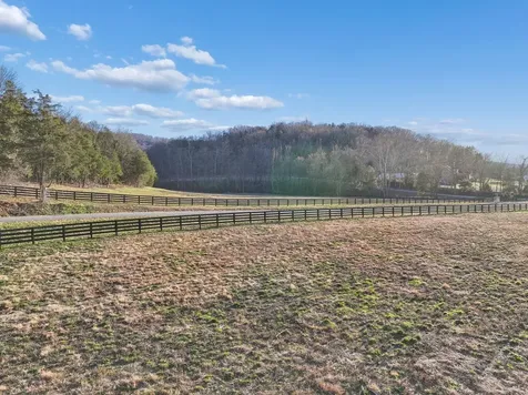 215 Hickman Creek Road S Hickman TN 38567