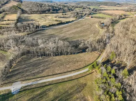 215 Hickman Creek Road S Hickman TN 38567