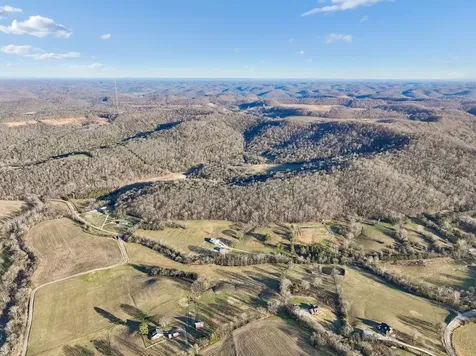 215 Hickman Creek Road S Hickman TN 38567