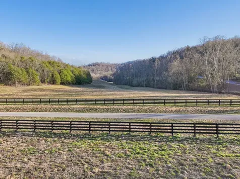 215 Hickman Creek Road S Hickman TN 38567
