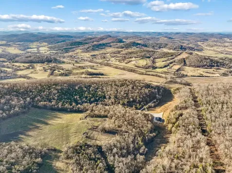 215 Hickman Creek Road S Hickman TN 38567