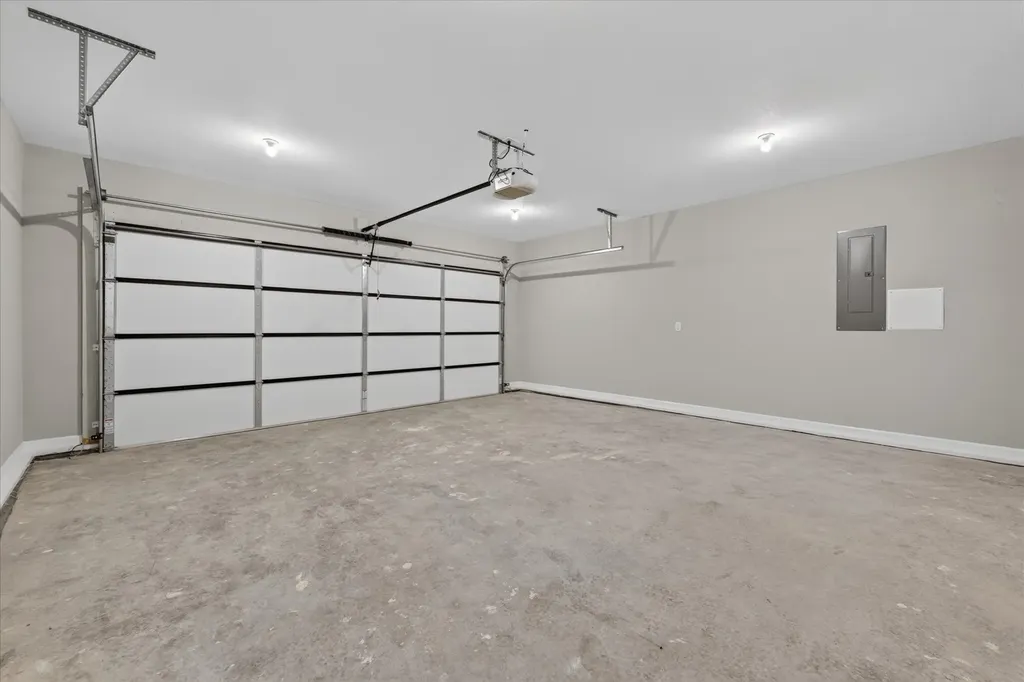 2704 Brewster Drive Clarksville TN 37042
