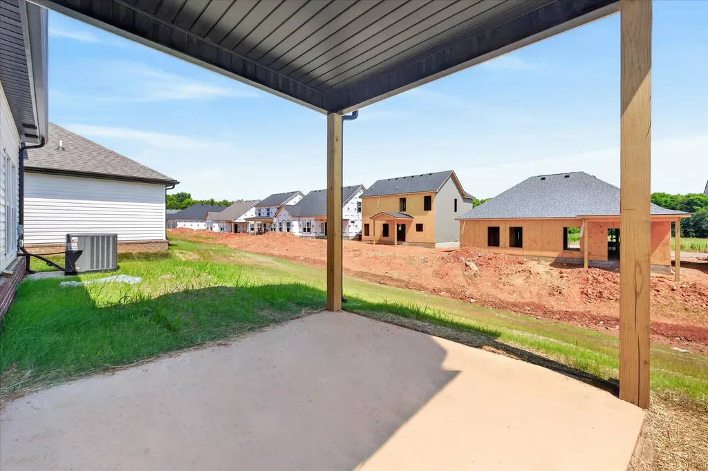 2704 Brewster Drive Clarksville TN 37042